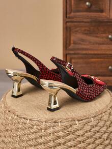 Sandal Hak Tebal Merah Gaya Retro Hong Kong Terbaru, Desain Gesper Logam Ujung Persegi, Cocok untuk Tempat Kerja, Perjamuan, Pertemuan Sehari-hari, Serbaguna - Merah - View 6
