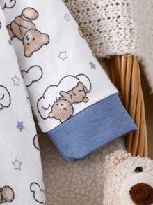 4pcs/Set Newborn Baby Boy Cloud & Bear Print Colorblock Romper + Hat + Gloves + Bib, Cute Outfit - Dusty Blue - View 8