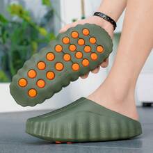 1 paire de sandales unisexes pour hommes en EVA, pantoufles de massage 2026, nouvelles pantoufles de sport décontractées pour l'extérieur, chaussures de plage mode pour couple, pantoufles pour hommes et femmes, convient pour les sorties quotidiennes, la marche, la plage, le bord de mer, les jeux, 36-47, pantoufles de salle de bain, convient pour le printemps, l'été, l'automne et l'hiver - Vert - Voir 5