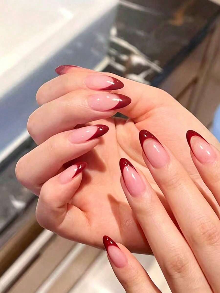24 piezas de pegatinas de uñas francesas de color borgoña en forma de almendra corta, minimalista y adecuada para el uso diario, apta para fiestas de mujeres, regalos y uso en la oficina, incluye 1 botella de pegamento y 1 lima de uñas - Burdeos - Ver 1