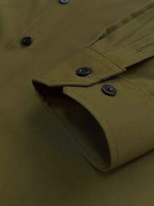 Chemise décontractée et formelle pour hommes, à simple boutonnage, convenant pour les fêtes, le bureau, le travail, l'extérieur, la rue, coupe slim. Cadeau idéal pour le père/mari. Peut être assorti à un pantalon de costume. Pour l'automne. Top à manches longues - Militaire verte - Voir 5