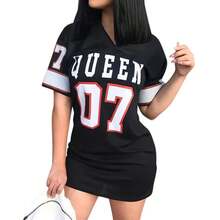 Vestido estampado de letras Queen con cuello en V, moda de manga corta, estilo deportivo de baloncesto, ropa femenina holgada Sexy, ropa de calle, ropa de descanso - Negro - Ver 3