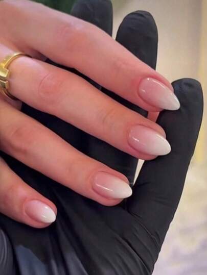 Actualización elegante: Uñas postizas cortas con forma de almendra en estilo francés minimalista elegante de color rosa degradado estilo INS, adecuadas para el trabajo diario y las citas de las chicas. 1 botella de pegamento para uñas + 1 lima de uñas