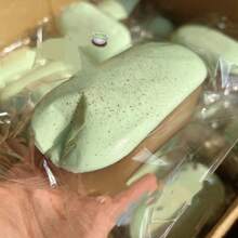 1个创意逼真大年糕挤压玩具，柔软慢回弹减压道具，逼真柔软慢回弹挤压玩具，成人释放情绪必备 - 彩色 - 查看 5
