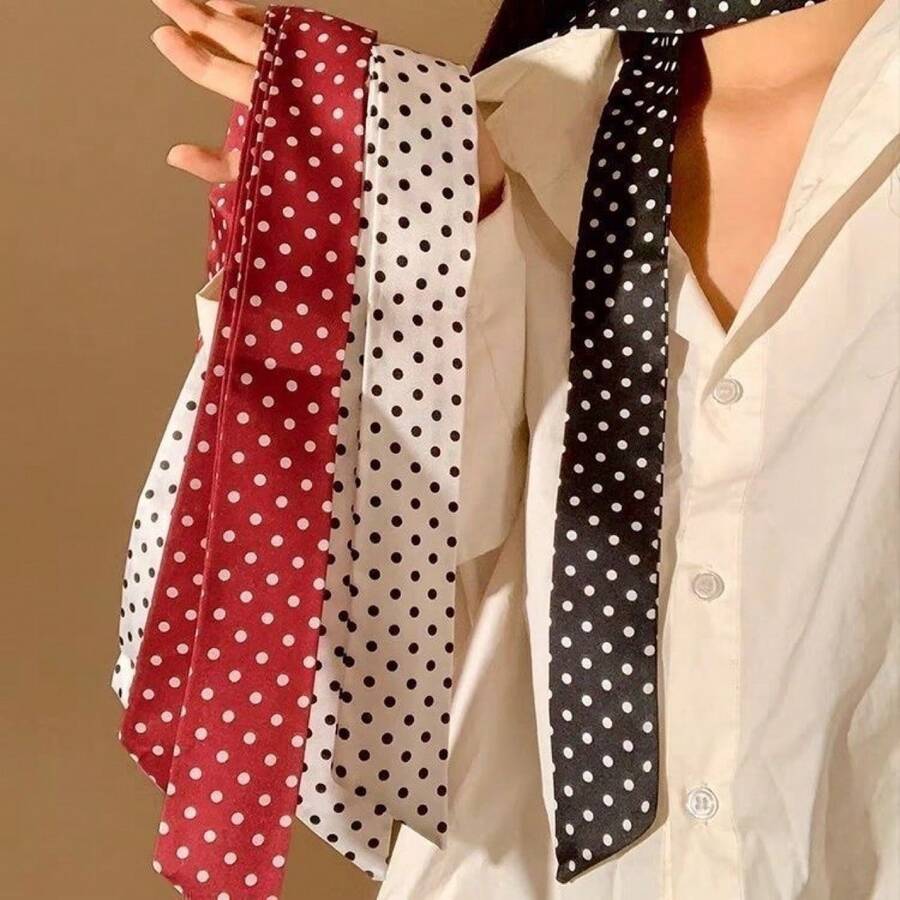 1件女款波點小絲巾，窄款尖端設計，韓式百搭，適用於包包、襯衫、緞帶與裝飾緞帶，可搭配服飾與校園穿搭