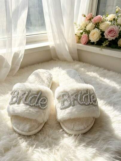 1 Pair Women's Pearl & Rhinestone Letter "Bride" Decorated Flat Slide Sandals, Suitable For Weddings, Parties, Honeymoons, Engagements, Featuring Open Toe Design, Elegant And Comfortable, Ivory Fluffy Slippers