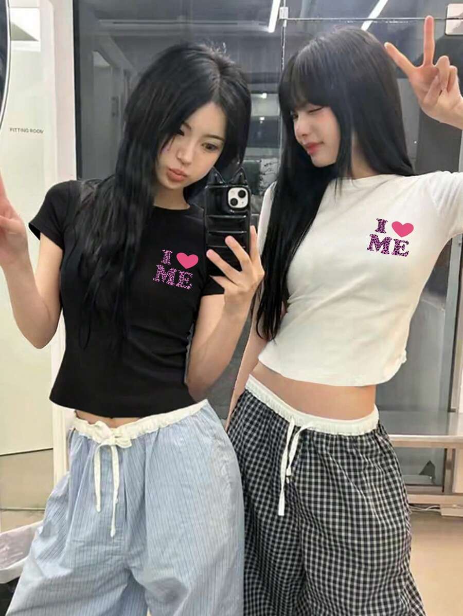 2件組女款圓領短袖T恤,夏季新款豹紋與字母圖案,百搭修身短版上衣休閒款 - 白色+高級黑 - 查看 1
