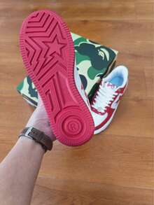 A BATHING APE Bape 休闲运动鞋，撞色星形标志亮面休闲鞋，男女款 - 紅白星 - 查看 8