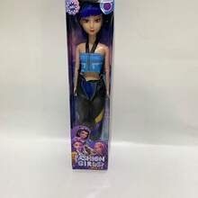 Hasbro 1个K-POP女团女巫玩偶，韩国女团毛绒玩偶，适合作为生日礼物、派对礼物、返校礼物、复活节礼物 - 彩色 - 查看 10