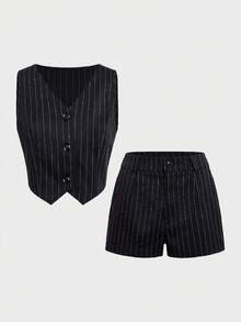 Bộ đồ hai mảnh kẻ sọc dọc dành cho nữ, áo crop top cổ chữ V cài cúc và quần short, phong cách thường ngày thanh lịch cho mùa hè đi làm. - Đen và trắng - Xem 4