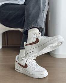 Nike Air Force 1 '07 LV8  Men's Saddle Brown/Ivory HQ2037-101 - 米色 - 查看 3