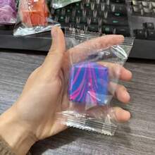 大理石纹立方体挤压减压玩具，雪花麦芽挤压玩具，慢回弹减压玩具，柔软慢回弹释放压力减压玩具，送给她的礼物，节日礼物，生日礼物 - 1PC - 查看 16