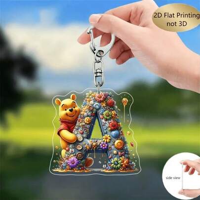  Juego de 2 llaveros planos/en 2D con letras de Winnie the Pooh de Disney, 26 letras de "A-Z" con tema de personajes de dibujos animados, colgantes acrílicos con cadenas, encantos creativos para bolsos, adecuados para llaves de coche y bolsos. Lindos colgantes de bolso estilo kawaii, llaveros de coche, decoraciones de coche, el mejor regalo de cumpleaños para amigos, familiares y parejas.