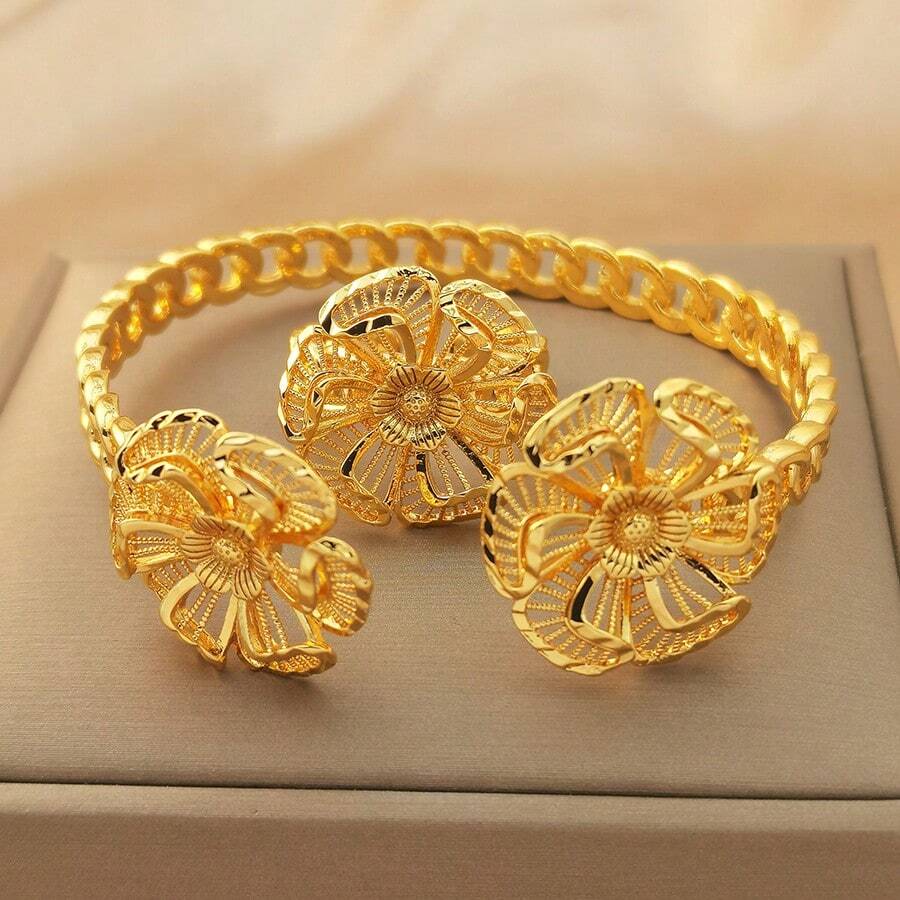 Conjunto de Pulseira e Anel Floral, Conjunto de Joias de Corrente Oca Elegante, Adequado como Presente do Dia das Mães para Senhoras, Usar para o Dia a Dia e Festivais - Ouro amarelo - Visão 1