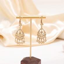 A Pair Of Delicate Hook Earrings With Leaf Tassels, Vintage Palace Design, Dangling Earrings For Brides, Weddings, Parties And Festivals - Gold - View 9