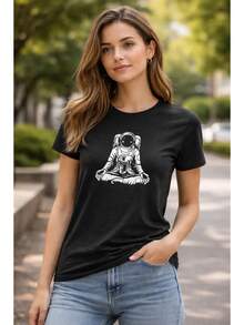 Playera Astronauta Meditando - Negro - Ver 6