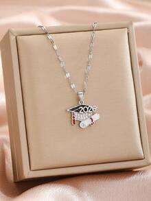 1 chiếc mặt dây chuyền hình mũ tốt nghiệp và sách đính đá Cubic Zirconia tối giản, màu đen & đỏ, dây chuyền môi bằng thép không gỉ mạ vàng/bạc, món quà tốt nghiệp thanh lịch dành cho cả nam và nữ, thích hợp làm quà tặng cho gia đình, bạn bè, con trai, con gái, cháu, bạn thân. - Nhiều màu - Xem 3