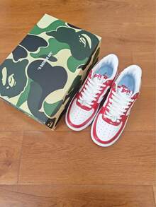 A BATHING APE Bape 休闲运动鞋，撞色星形标志亮面休闲鞋，男女款 - 紅白星 - 查看 7