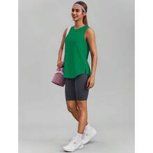 PINSPARK Workout Tops For Women Sleeveless Athletic Tank Tops UPF 50+ Running Tanks With Side Slits Loose Fit Gym Yoga Shirt - Green - View 3