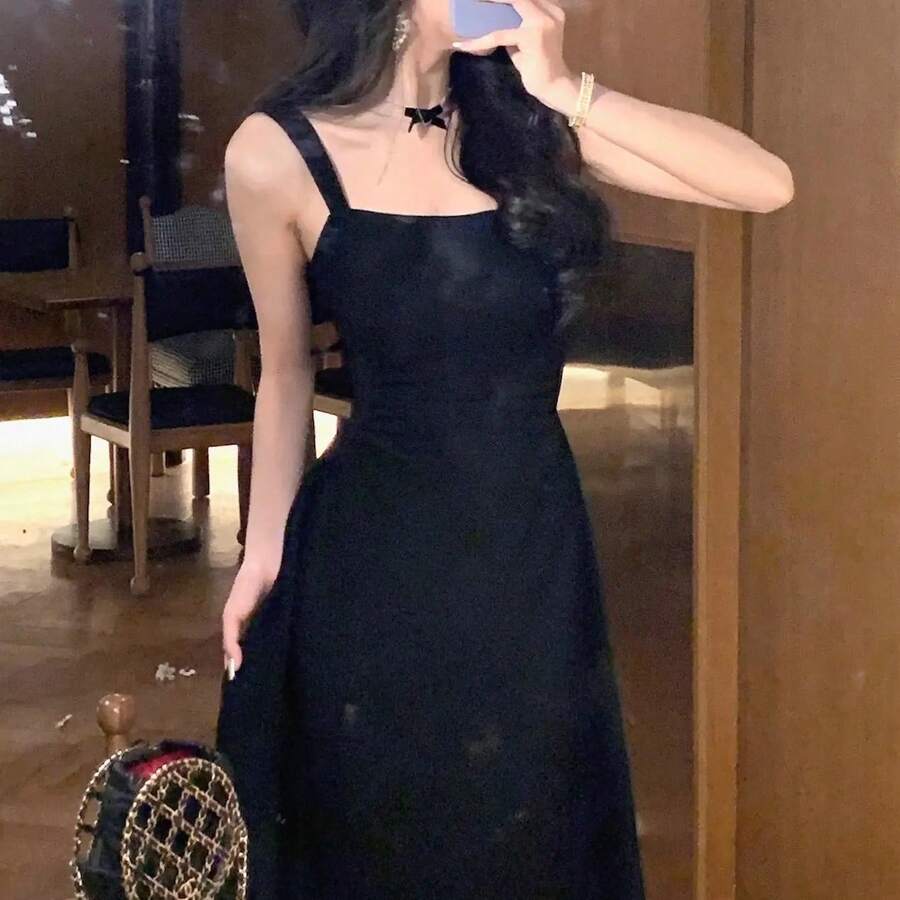 2025Vestido nuevo de verano con forro blanco para mujer, vestido de tirantes francés con diseño adelgazante que se ajusta a la cintura. - Negro - Ver 1