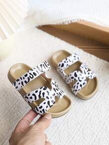 1 đôi dép lê mùa hè mới cho trẻ em, đế mềm, thời trang, đa năng, chống trơn trượt, dép xăng đan đế mềm thường ngày cho trẻ nhỏ/trẻ mới biết đi. - trắng - Xem 8