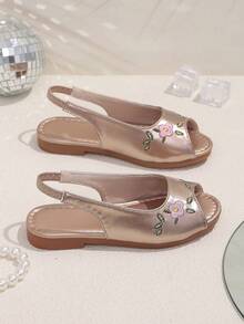 Giày sandal mùa hè cho bé gái thêu hoa, giày công chúa hở mũi kiểu retro, giày mềm mại chống trượt với quai thun, giày trẻ em thường ngày. - Rượu sâm banh - Xem 5