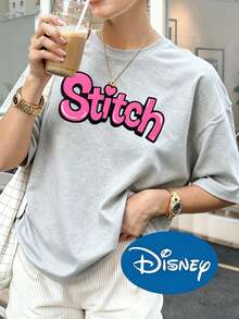 Camiseta de cuello redondo de moda para mujer, de gran tamaño, con estampado de Stitch saltando en un vibrante color rosa con temática de Disney, perfecta para usar en ocasiones informales en primavera y verano: un regalo considerado para ella. - Gris Claro - Ver 3