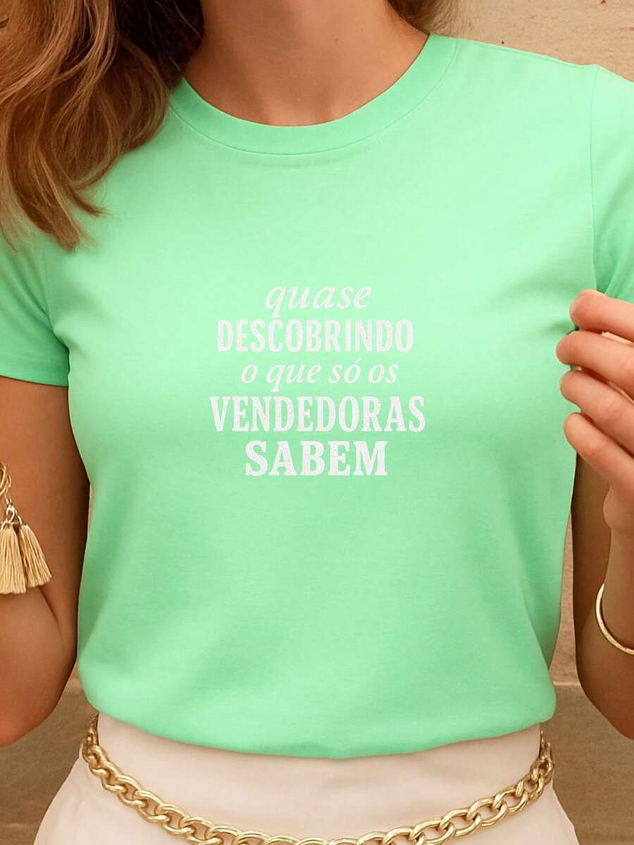 Blusa Vendedoras Feminina Baby Look Frase Engraçada Quase descobrindo o que elas sabem 100% Algodão Premium - Verde Menta - Visão 1