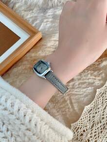 1pc Vintage Style Adjustable Leather Strap Quartz Women's Watch, Oval Roman Numeral Dial, Compact Design Suitable For Daily Wear, Birthday Gift - Grey - View 9