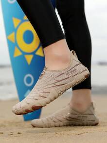 女士速干防滑水鞋，透气赤脚沙滩游泳瑜伽户外活动袜 - 卡其色 - 查看 10