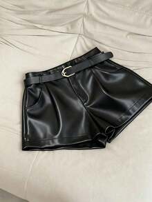 Pantalones cortos plisados de unicolor de piel de PU para mujer, estilo casual y de oficina - Negro - Ver 6