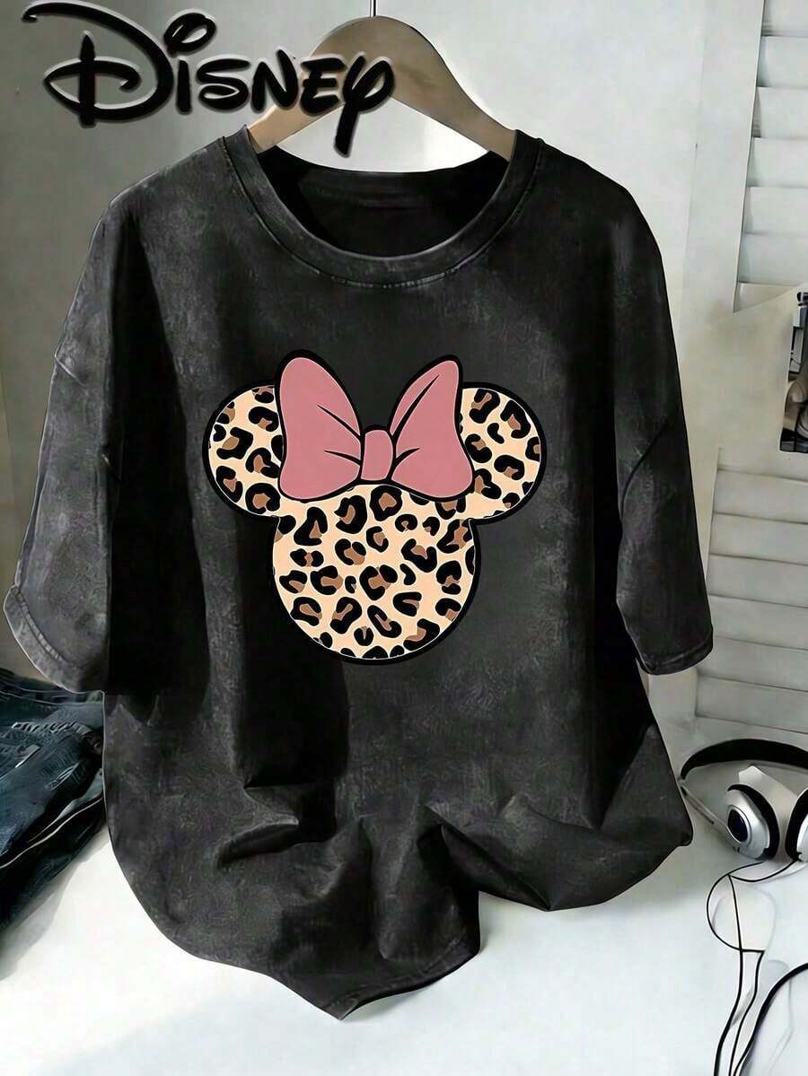 Disney Officially Authorized Mickey Mouse Leopard T-Shirts For Men And Women-Casual Short Sleeves-Opaque Fabric With Pink Bow Design-Machine Washable-Suitable For Summer Wear. Summer T-Shirts, Holiday Gifts, Plus Size, Casual Couples Holiday Gifts, Unisex, Excellent Gifts. - màu đen - Xem 1