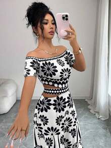de moda con estampado floral, hombros descubiertos, manga corta y cintura hueca - Blanco y Negro - Ver 6