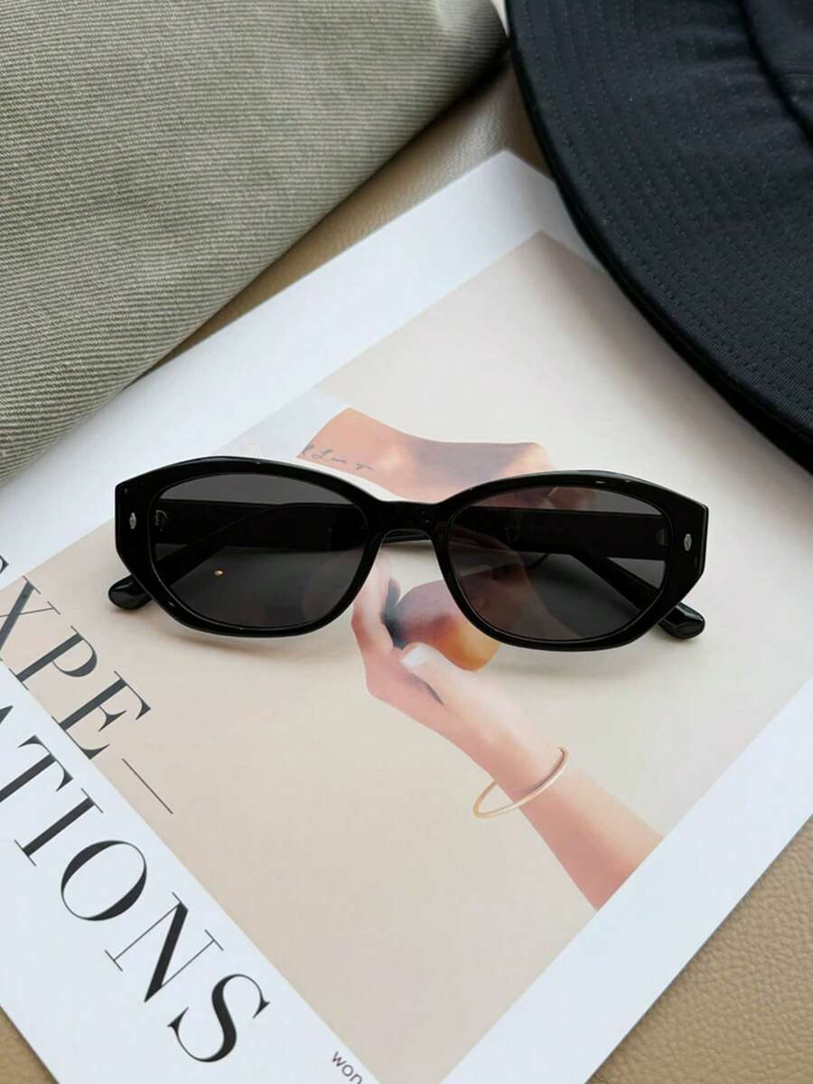 Black Retro Rectangular Plastic Sunglasses, Classic Style For Outdoor Travel Beach Vacation Casual Wear, Summer UV Protection Driving Glasses Unisex - Black - View 1