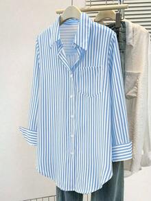 Camisa de manga larga a rayas clásica para mujer, con cuello, diseño de botones delanteros, decoración de bolsillo, adecuada para oficina y uso casual en primavera, verano, otoño e invierno - azul claro - Ver 4