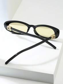 1pc Vintage Oval Narrow Frame Small Frame Brown Fashion Glasses Women Plastic Classic Style Outdoor Travel Beach Vacation Casual Decorative Daily Wear Summer Sun Protection Shading Fashion Glasses Men - Black Frame Porn - View 2