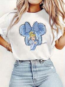 Disney Cartoon Blue Cartoon Big Head Print T-Shirt, Suitable For Daily Wear, Easy To Wear In Summer, Micro-Elastic, Soft Round Neck Casual Daily Shirt, Round Neck Summer Sweatshirt, Both Men And Women, Loose Version, Holiday Gifts. -- Disneys Disneyland Paris The Magic Kingdom Disneyesque The House Of Mouse Mickey Mouse Empire Modest Summer Outfits Take That T Shirt Summer Coord Tops For Women Summer Summer Clothes Women Summer Clothes Summer Tops Summer Tops Women Summer Co Ord Summer Top Summer Outfits White Top Black Top Holiday Outfits For Women  Tops For Women Summer Holiday Gifts Valentine's Day Gifts Earth Day Gifts Oktoberfest Gifts Summer Bank Holiday Gifts - 白色 - 查看 1