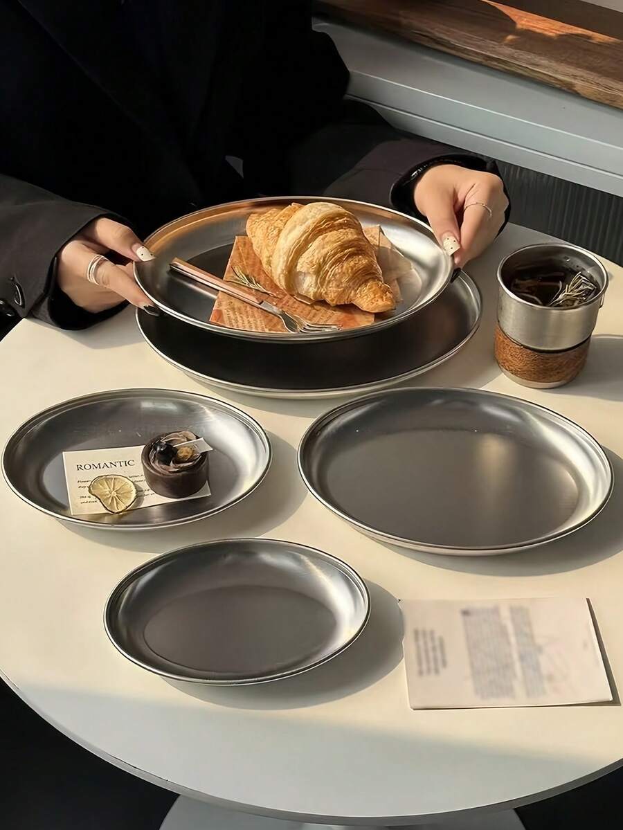 1pc Ins Style Stainless Steel Wavy Oval Tray, Retro Niche Dessert Plate, Minimalist Oval Plate, Suitable For Cafe, Cake, Afternoon Tea, Applicable To Restaurant, Living Room, Home, Wedding, Gathering, Party. Silver Color, Deep Dish, Oval Plate - Silver - View 1