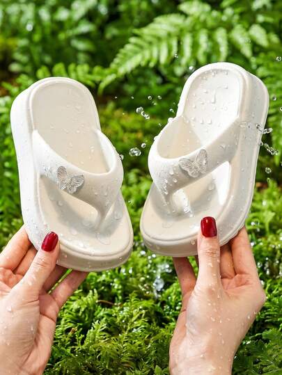 HAHABOBO Dép/sandal thời trang mới cho bé gái - Họa tiết bướm 3D trong suốt, sành điệu và đa năng, thanh lịch và duyên dáng, được làm từ chất liệu EVA, đế dày mềm mại thoải mái, thích hợp cho đi bộ ngoài trời, đi làm, đi học, đi biển, đi dưới nước và đi trong nhà; thích hợp cho mùa hè, mùa thu và tất cả các mùa, lý tưởng làm quà tặng dự tiệc và quà tặng ngày lễ.