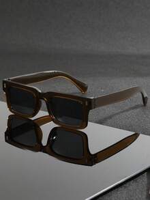 1副男士PC方形时尚眼镜，新款夏季款式，适合所有季节，是日常佩戴、海滩配饰、夏季海滩度假、户外活动和旅行的理想之选。 - 彩色 - 查看 7