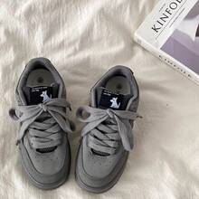 Women Skateboarding Shoes - Beige - View 10
