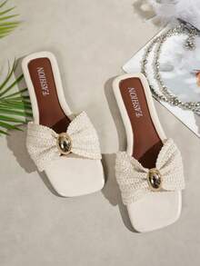Women's Bow Metal Decor Straw Woven Flat Sandals, Comfortable Minimalist Style For Vacation, Beach, Home, Daily Wear, Summer White Woven Open Toe Slippers - White - View 2