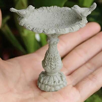A Minimalist Mini Birdbath Decoration, An Exquisite Miniature Garden Ornament, Suitable For Dollhouses And Home Decor, Featuring A Unique Khaki Design, Perfect For Creating Distinctive Decor.