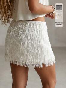 Rouah Make A Bold Statement With This Stunning White Feather-Effect Fringe Mini Skirt. Featuring All-Over Tiered Tassels That Move With You, This Textured Statement Piece Is The Ultimate Choice For SS26 Festivals, Summer Parties, And Glamorous Nights Out. Pair It With A Simple Bodysuit To Let The High-Volume Fringe Take Center Stage - Apricot - View 1
