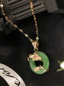 1pc Green Peace Wreath Necklace, Luxury Micro-Pave Green Jade Lotus Leaf Pendant, Suitable For Women, Everyday Wear And Valentine's Day - Silver - View 5