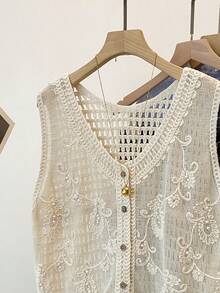 Áo gile móc hoa kiểu Pháp, áo cardigan không tay viền ngọc trai, áo croptop cổ chữ V khoét ren kiểu Bohemian, phong cách mùa hè ngọt ngào giản dị - Màu be - Xem 4