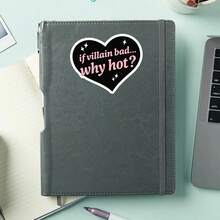 1 PIEZA Pegatina de vinilo con cita literaria, calcomanía resistente al agua con diseño de corazón de texto rosa para el tropo del villano, para lector, portátil, botella de agua, Kindle, diario, cuaderno y regalo para amantes de los libros - S2094 - Ver 4