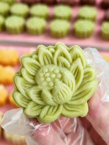 1 Bộ Khuôn Bánh Trung Thu Hình Hoa Sen 3D - Bao gồm 1 dụng cụ ấn bánh, 2 đĩa hoa, chất liệu ABS, khuôn chống dính dùng trong gia đình, khuôn làm bánh đậu xanh/bánh ngọt tự làm. - Xem 2