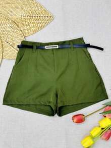 Women's Tailored High-Waisted Shorts + Belt With Gold Buckle - 軍綠色 - 查看 1