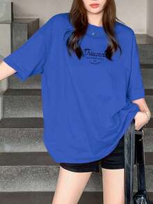 Women's Short-Sleeved T-Shirt With Dropped Shoulders And "A Thousand Masterpieces Of The Worker" Text Print. Oversized Summer Varsity-Style T-Shirt - Vintage Street Style Unisex Cotton Short Sleeve Crew Neck T-Shirt - 藍色 - 查看 3
